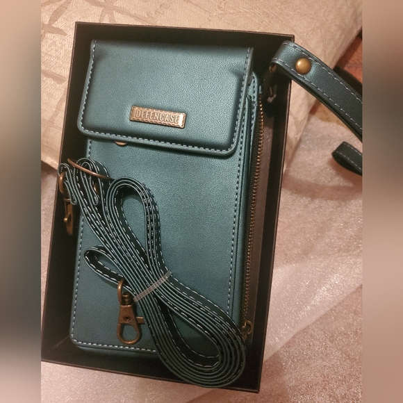 Univeral Cell Phone Crossbody Bag Wristlet Denfencase Green Simple Luxury New - Picture 6 of 10